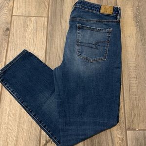 American Eagle Super High Rise Jegging, size 12